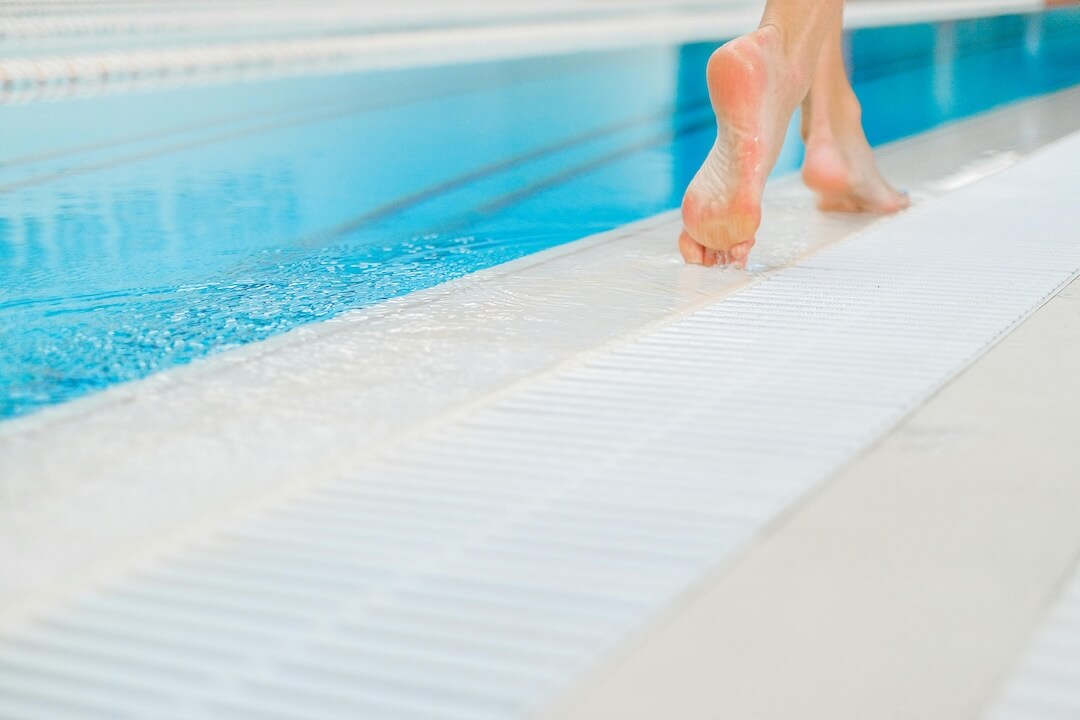 How Regular Pool Services Can Save You Time and Money